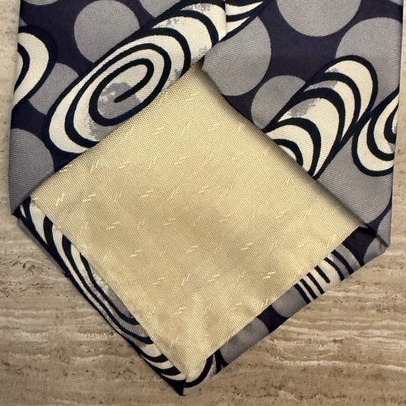 Pierre Balmain 100% Silk Italian Tie Extra Long at 60" - Picture 2 of 7